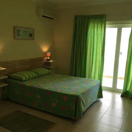 Pacheco By Rent4all * Portimao